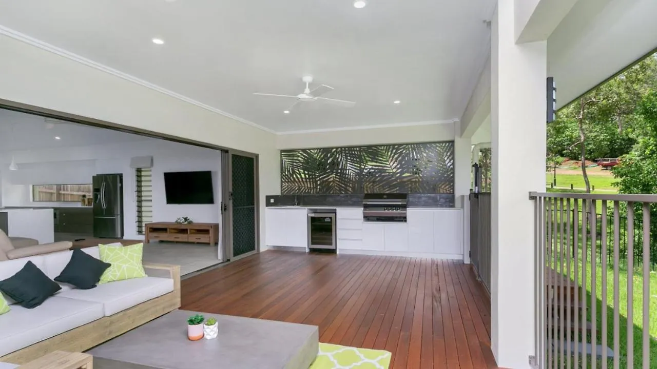 Parkview - Palm Cove Villa