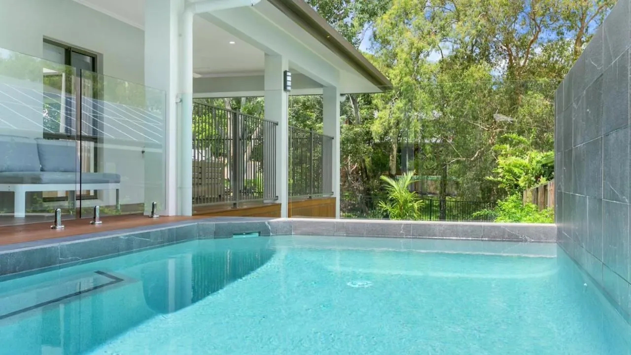 Parkview - Palm Cove Villa
